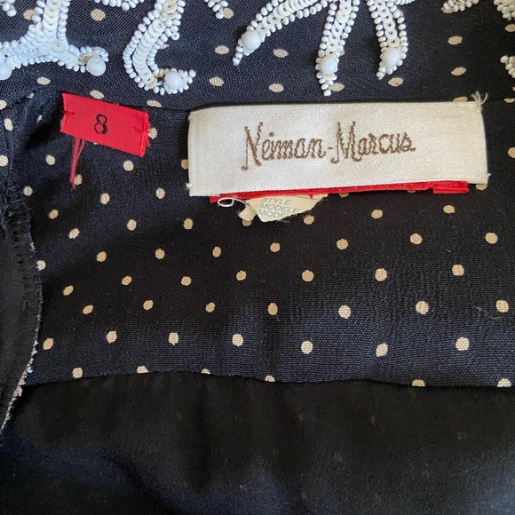 RARE BEADED VINTAGE VALENTINO DRESS - Picture 7 of 7